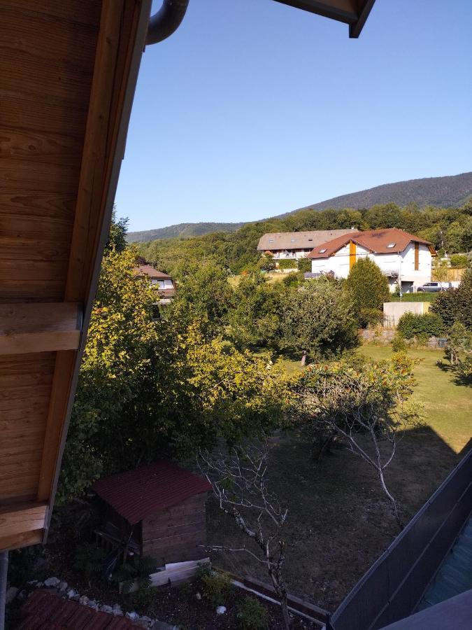 Logement Entre Lac Et Montagne Анси Екстериор снимка