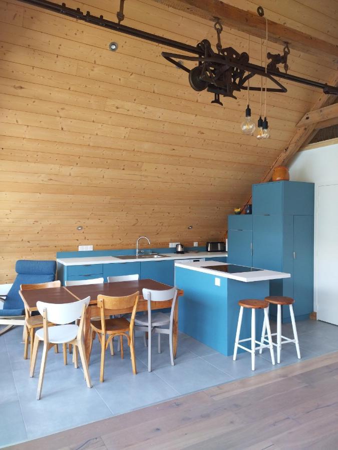 Logement Entre Lac Et Montagne Анси Екстериор снимка